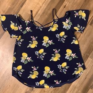 Kayleigh Stitch Fix Cold Shoulder Top (XL)